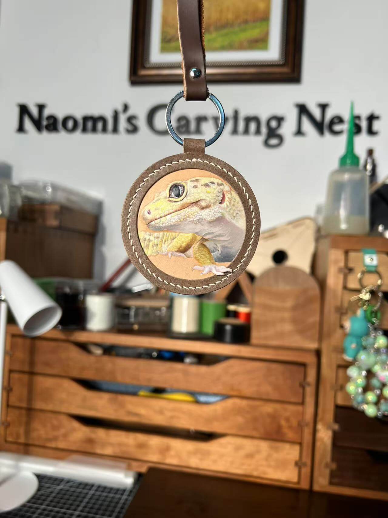 Handmade custom gecko portrait leather keychain with hand-painted 3D detail